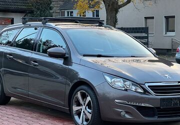 Peugeot 308 150.000 km 7.900 &euro; Essen 45356