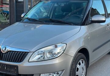 Skoda Fabia 127.000 km 6.299 &euro; DORTMUND 44263