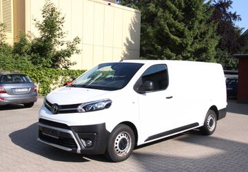 Toyota Proace (Verso) 74.100 km 15.900 &euro; Velbert 42549