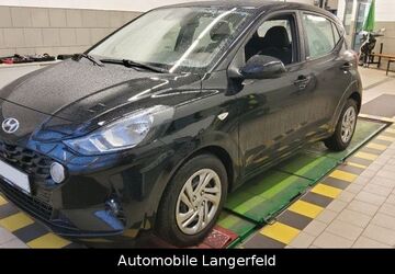 Hyundai i10 49.284 km 9.890 &euro; Wuppertal 42389