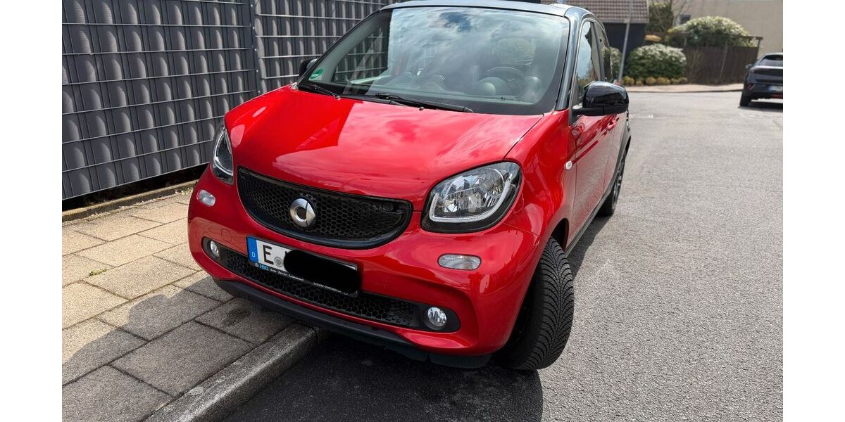 Smart ForFour 19.870 km 9.950 &euro; Essen 45259