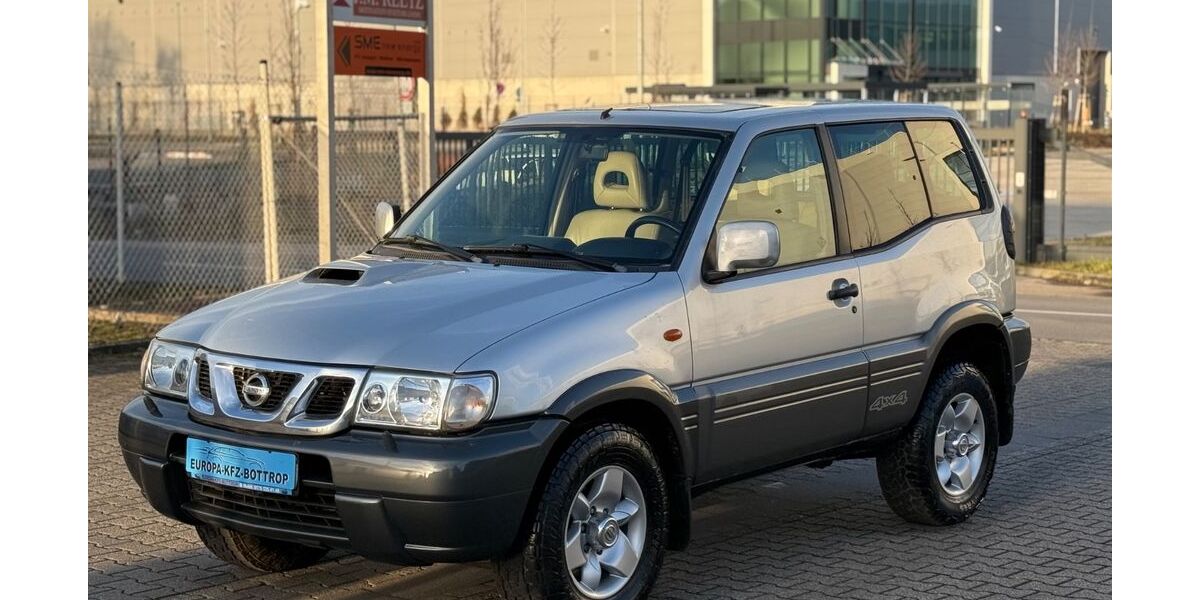 Nissan Terrano 70.000 km 9.999 &euro; Bottrop 46238