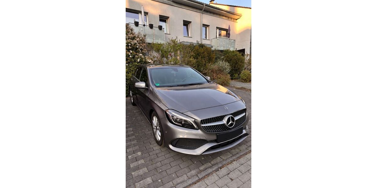 Mercedes-Benz A 180 129.100 km 16.500 &euro; Mülheim an der Ruhr 45481