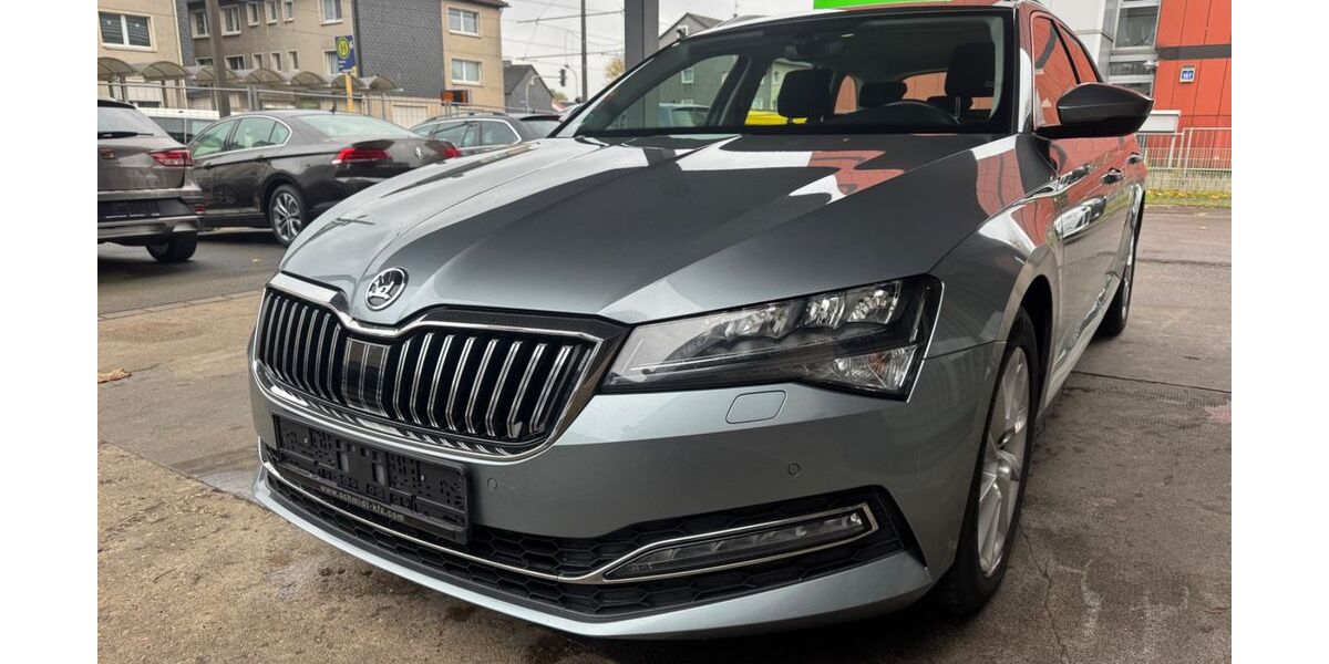 Skoda Superb 174.000 km 16.990 &euro; Mülheim/Ruhr 45475