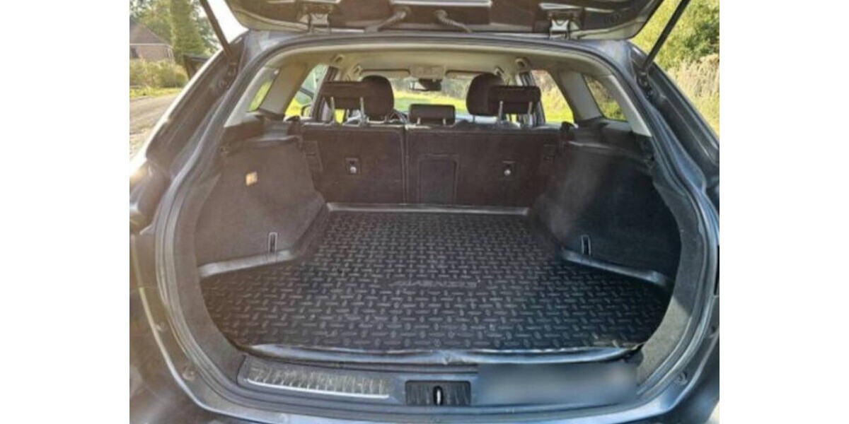 Toyota Avensis 195.000 km 7.900 &euro; Essen 45121