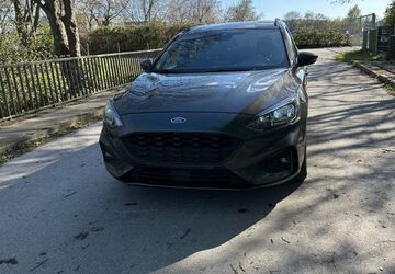 Ford Focus 89.499 km 12.999 &euro; Oberhausen 46145