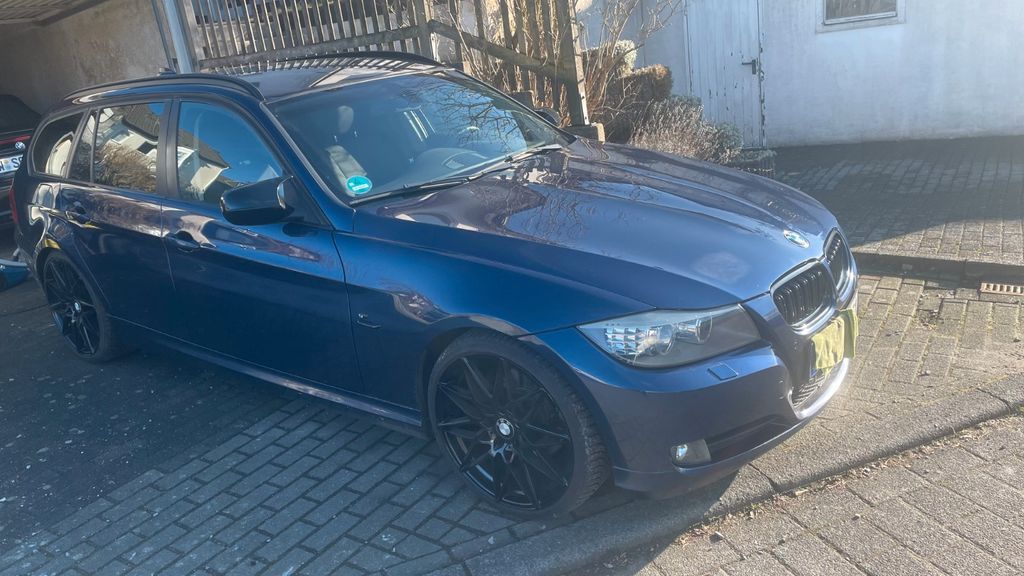 BMW 320 270.000 km 4.499 &euro; Wuppertal 42369