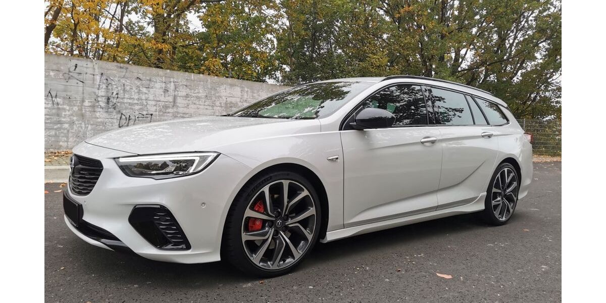 Opel Insignia 103.300 km 23.800 &euro; Essen 45329