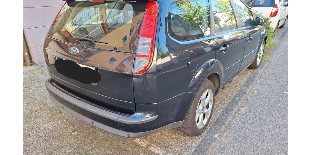 Ford Focus 156.895 km 2.850 &euro; Wuppertal 42289