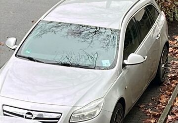 Opel Insignia 180.000 km 2.390 &euro; Essen 45327