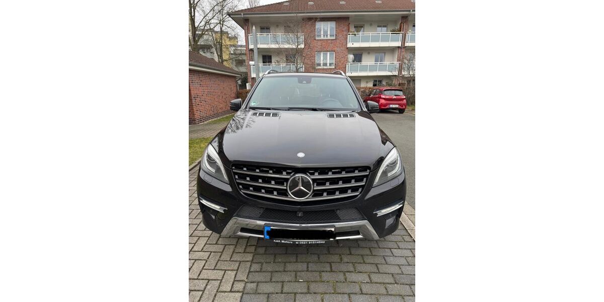 Mercedes-Benz ML 350 273.000 km 15.500 &euro; Lünen 44534