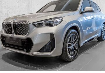 BMW iX1 1.001 km 51.900 &euro; Velbert 42549