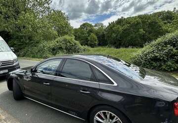 Audi A8 250.000 km 16.000 &euro; Bochum 44801