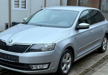 Skoda Rapid 125.000 km 8.700 &euro; Hattingen 45525