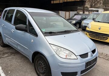 Mitsubishi Colt 84.000 km 2.490 &euro; Essen 45143