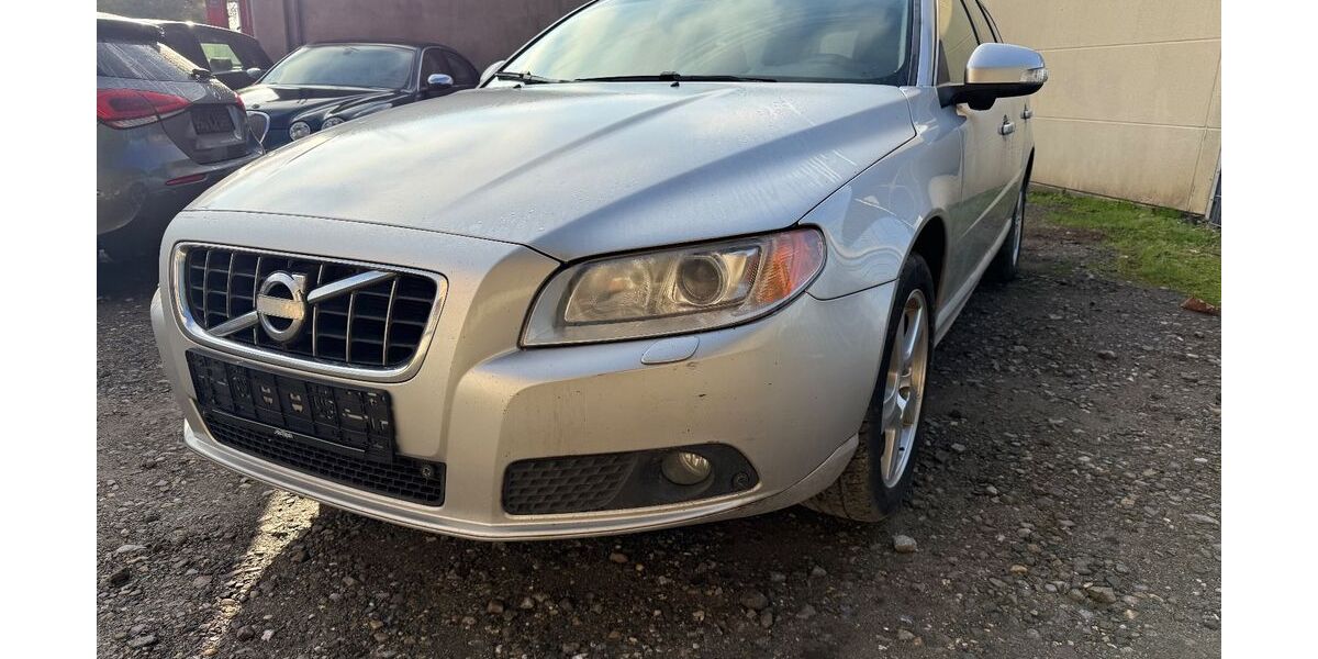 Volvo V70 210.533 km 6.700 &euro; Essen 45144