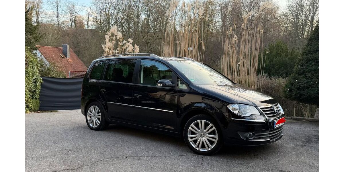 VW Touran 61.222 km 6.000 &euro; Essen 45147