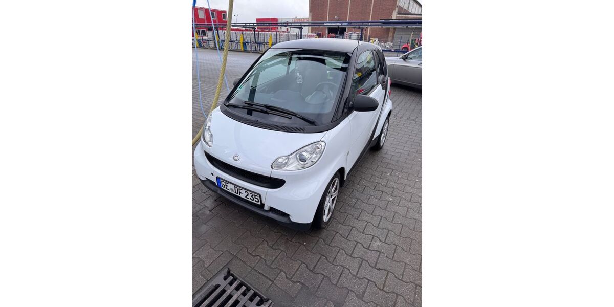 Smart ForTwo 109.250 km 3.999 &euro; Recklinghausen 45657