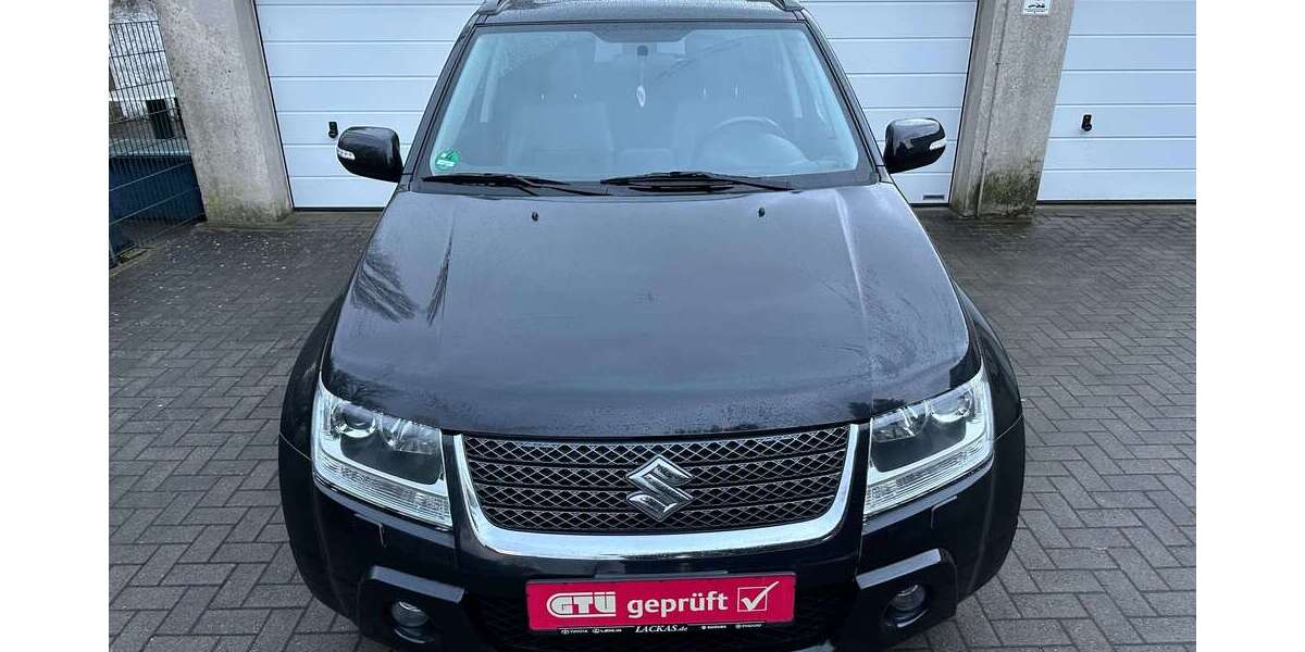 Suzuki Grand Vitara 129.000 km 8.999 &euro; Essen 45145