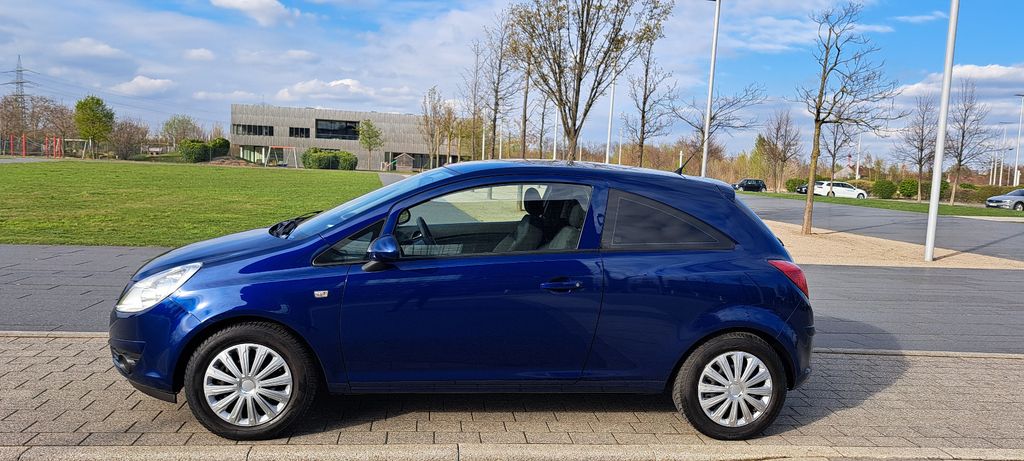 Opel Corsa 70.000 km 3.990 &euro; Essen OT Westviertel 45127