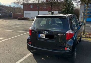 Toyota Verso-S 82.000 km 5.300 &euro; Holzwickede 59439