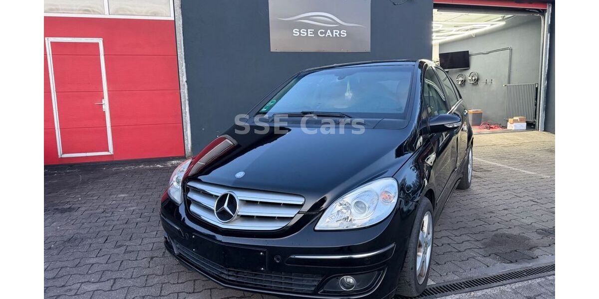 Mercedes-Benz B 200 198.557 km 2.400 &euro; Bochum 44795