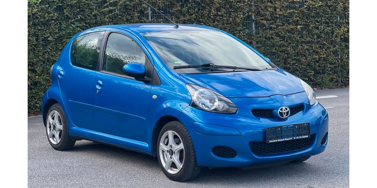 Toyota Aygo (X) 133.009 km 3.999 &euro; Wuppertal 42389