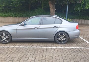 BMW 318 243.000 km 4.400 &euro; Hagen 58099