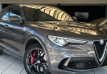 Alfa Romeo Stelvio 105.000 km 35.990 &euro; Wuppertal 42279