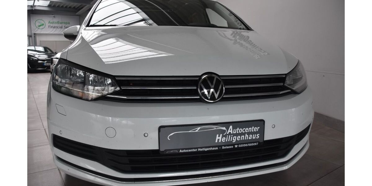 VW Touran 163.496 km 23.280 &euro; Heiligenhaus 42579