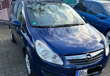 Opel Corsa 108.000 km 2.750 &euro; Dortmund 44379