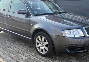 Skoda Superb 215.846 km 1.499 &euro; Gelsenkrichen 45884