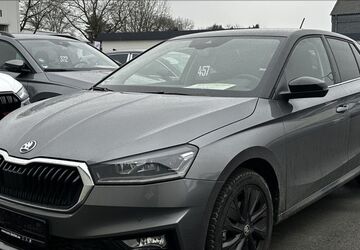 Skoda Fabia 47.810 km 17.990 &euro; Castrop-Rauxel 44579