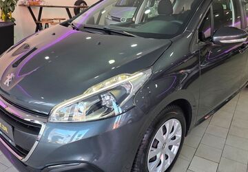 Peugeot 208 30.850 km 7.999 &euro; Recklinghausen 45661