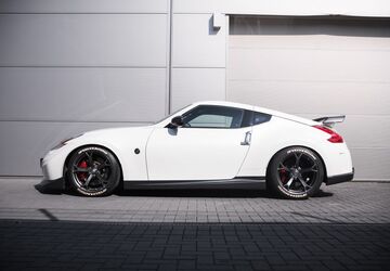 Nissan 370Z 33.300 km 44.900 &euro; Holzwickede 59439