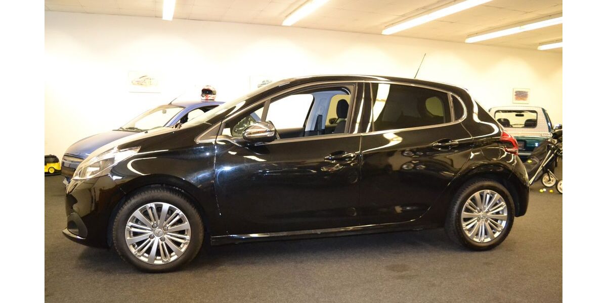 Peugeot 208 100.000 km 9.399 &euro; Mülheim-Speldorf 45478