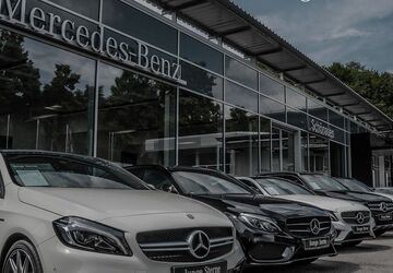 Mercedes-Benz E 300 24.634 km 56.950 &euro; Wuppertal 42281