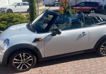 Mini One Cabrio 112.950 km 7.490 &euro; Bochum 44805