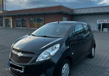 Chevrolet Spark 107.500 km 2.450 &euro; Essen 45144