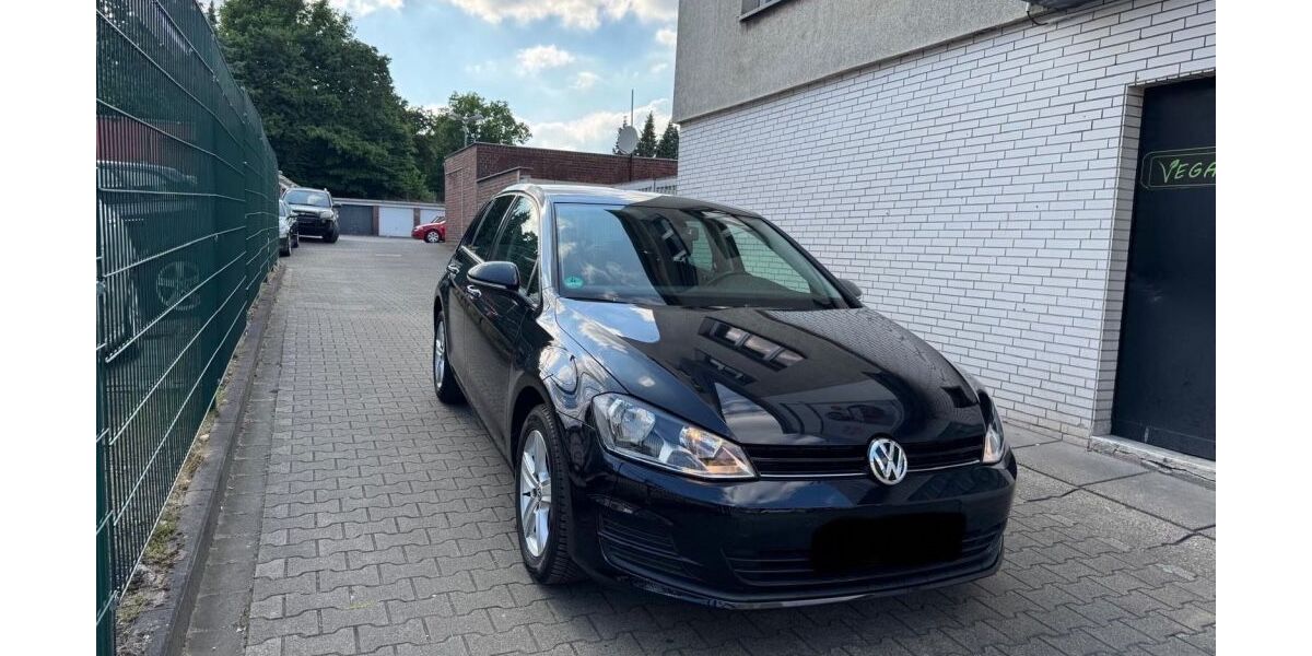 VW Golf 76.000 km 11.000 &euro; Essen 45143