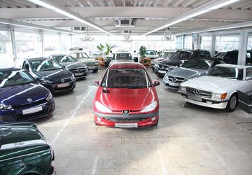 Peugeot 206 144.000 km 1.990 &euro; Essen 45356