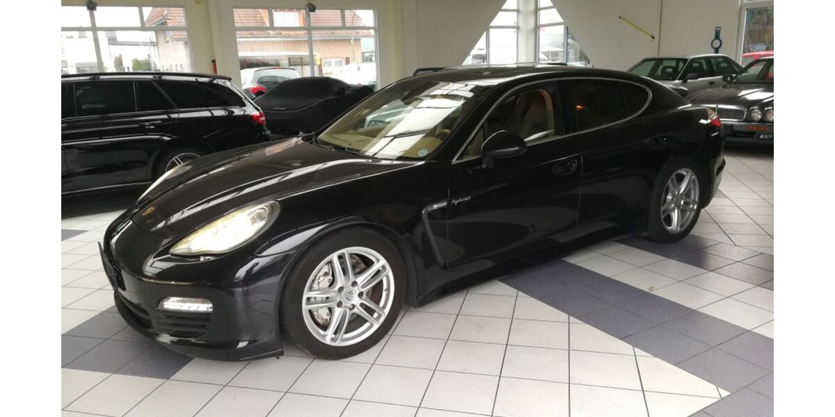 Porsche Panamera 99.000 km 24.990 &euro; Recklinghausen 45659