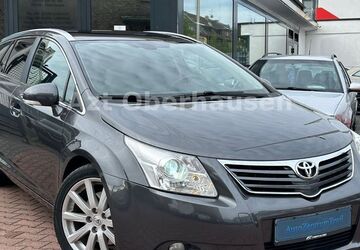 Toyota Avensis 224.570 km 4.990 &euro; Oberhausen 46049