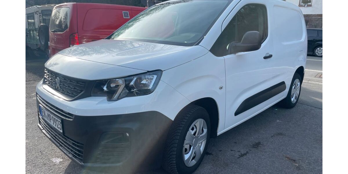 Peugeot Partner 102.656 km 10.390 &euro; Herdecke 58313