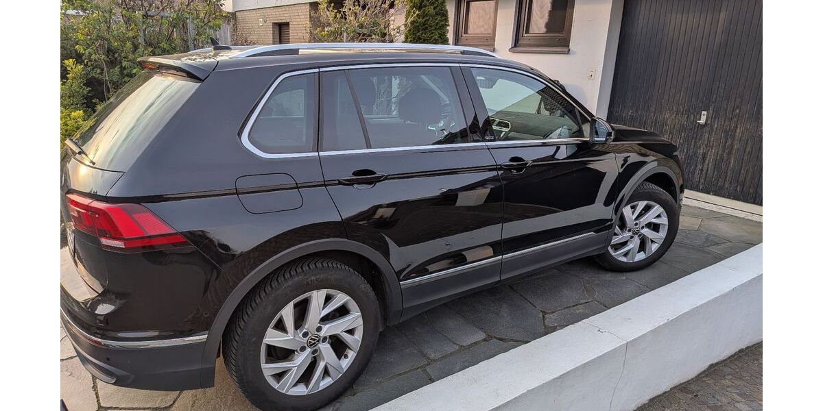 VW Tiguan 75.500 km 24.200 &euro; Dortmund 44369