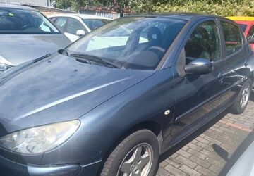 Peugeot 206 243.799 km 990 &euro; Essen 45309