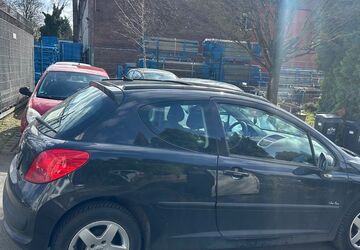 Peugeot 207 180.000 km 1.290 &euro; Essen 45326