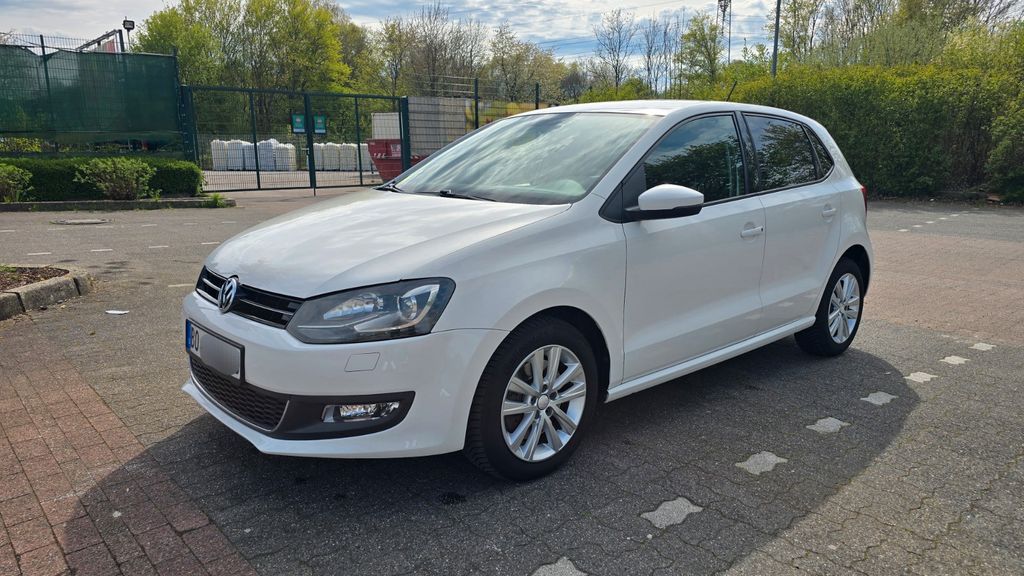 VW Polo 158.485 km 9.999 &euro; Bochum 44799