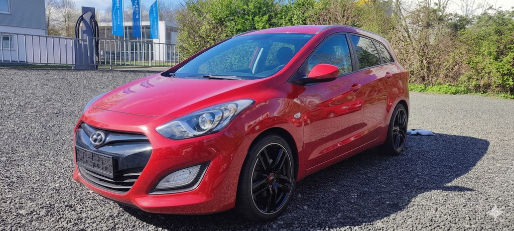 Hyundai i30 127.000 km 6.550 &euro; Schwerte 58239