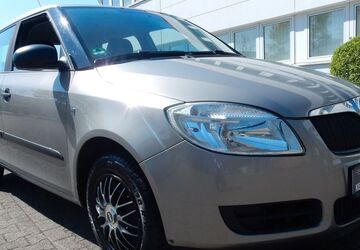 Skoda Fabia 159.341 km 2.500 &euro; Oberhausen 46047